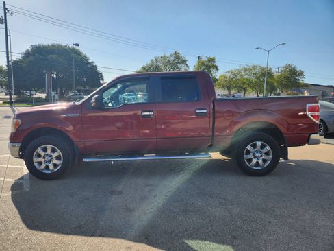 Used 2014 Ford F150 XLT w/ Equipment Group 302A Luxury AWD/4WD image 2