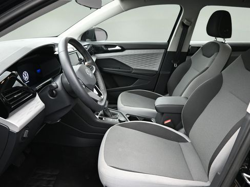 Used 2024 Volkswagen Taos S AWD/4WD image 11