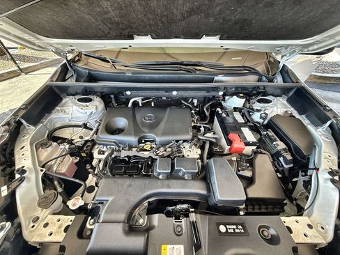 Used 2025 Toyota RAV4 LE FWD image 20