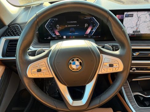 Certified 2023 BMW X7 xDrive40i w/ Premium Package AWD/4WD image 12
