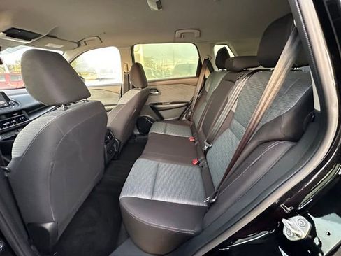 Used 2023 Nissan Rogue SV image 28