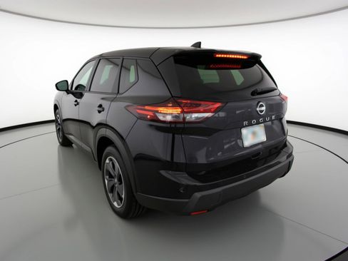 Used 2025 Nissan Rogue SV FWD image 5