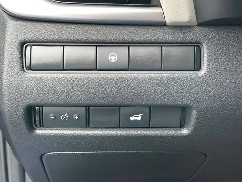 Certified 2023 Nissan Rogue SL w/ SL Premium Package AWD/4WD image 16