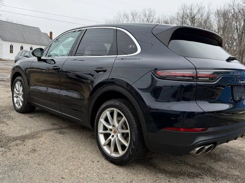 Used 2019 Porsche Cayenne S w/ Premium Plus Package AWD/4WD image 8