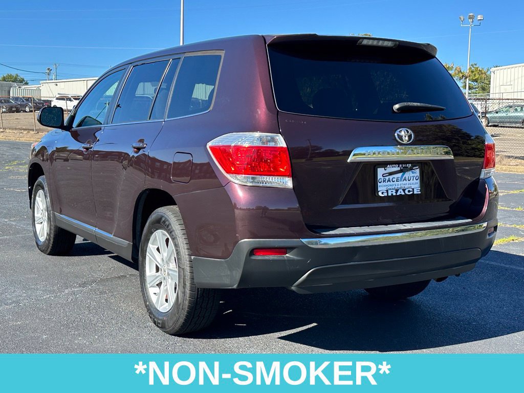Used 2011 Toyota Highlander 2WD w/ Cold Weather Pkg image 6