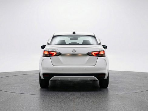 Used 2025 Nissan Versa SV w/ Trunk Package image 7