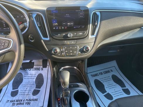 Used 2023 Chevrolet Malibu LT image 20