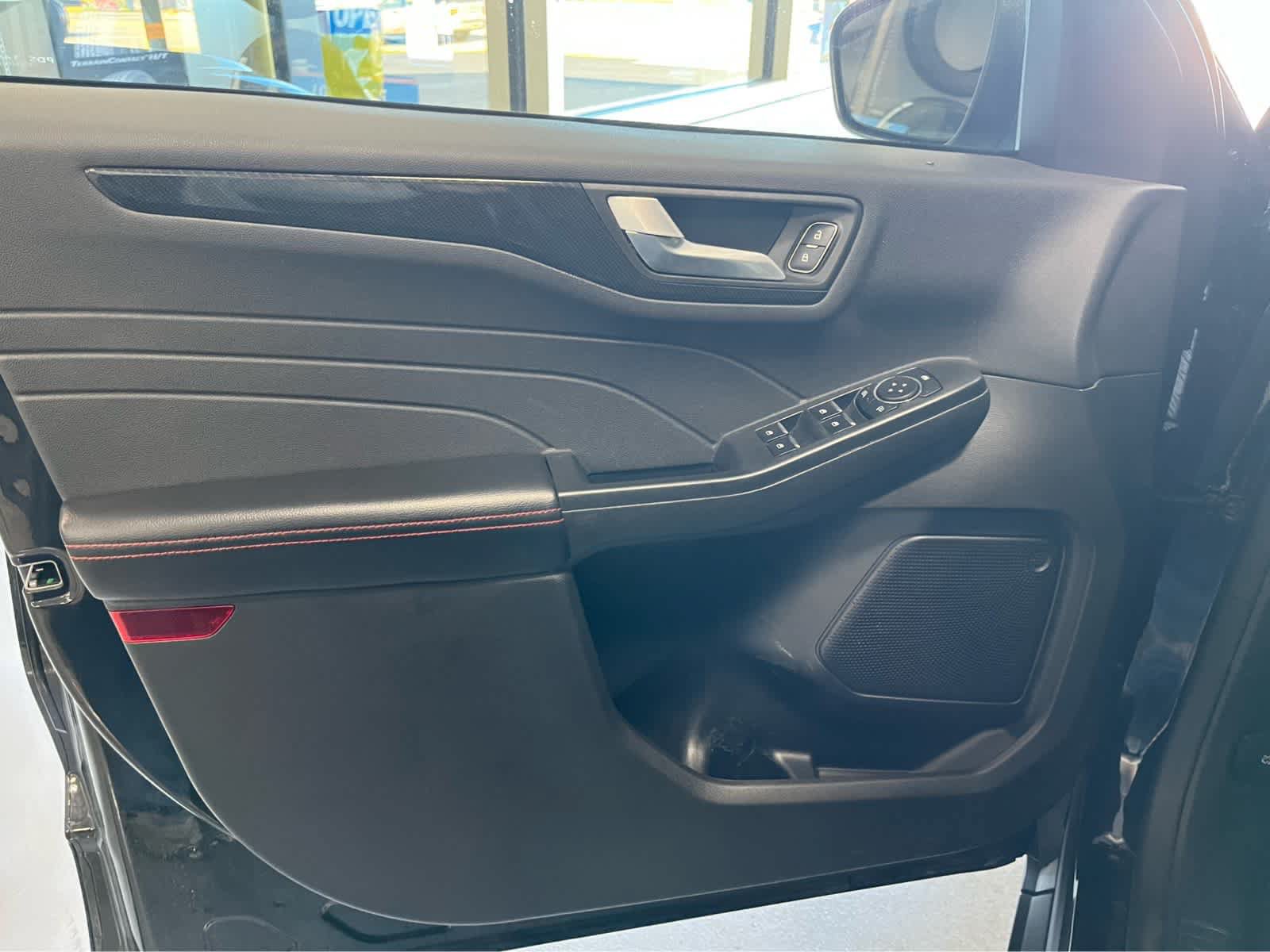 Used 2023 Ford Escape ST-Line w/ Tech Pack #1 FWD image 21