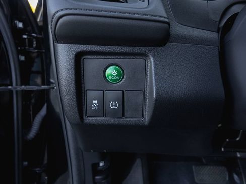 Used 2019 Honda HR-V LX image 13