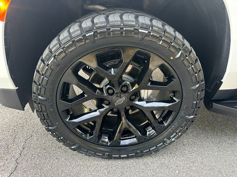 Used 2021 Chevrolet Tahoe LT image 54