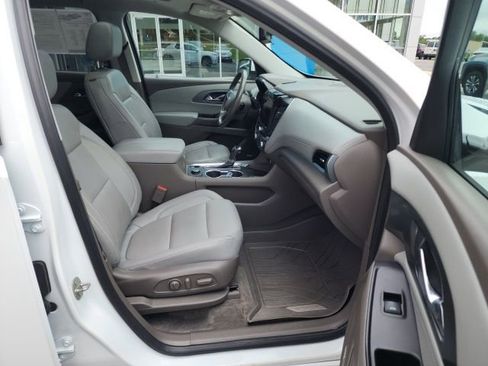 Used 2019 Chevrolet Traverse Premier w/ Driver Confidence II Package image 42