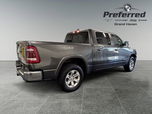 Used 2022 RAM 1500 Laramie AWD/4WD image 18