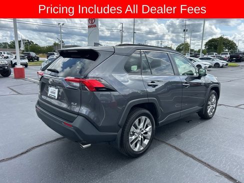 Used 2020 Toyota RAV4 XLE Premium AWD/4WD image 21