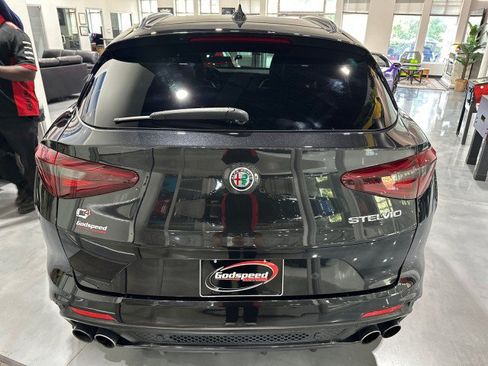 Used 2018 Alfa Romeo Stelvio Quadrifoglio w/ Driver Assist Dynamic Package AWD/4WD image 31