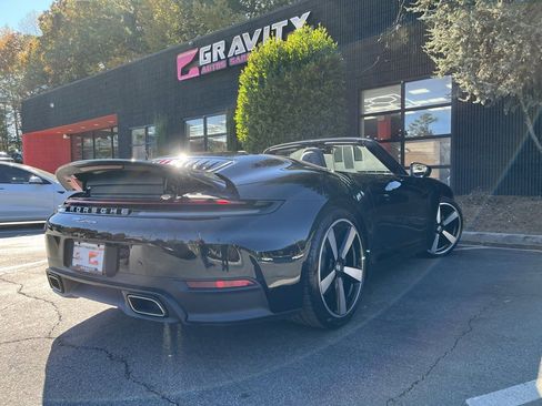 Used 2025 Porsche 911 Carrera w/ Premium Package image 13
