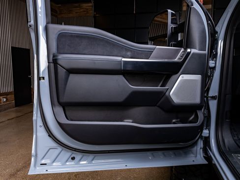 Used 2026 Ford F250 Platinum AWD/4WD image 37