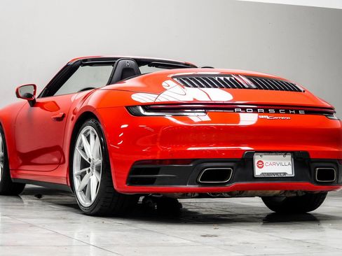 Used 2022 Porsche 911 Carrera w/ Premium Package image 14