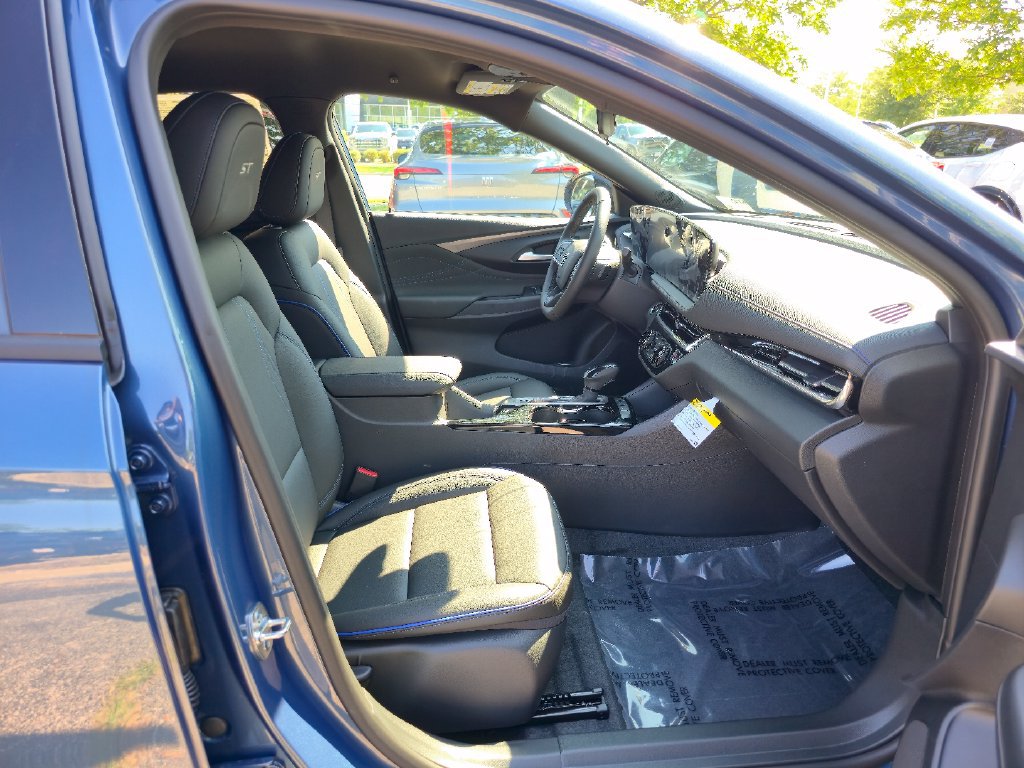 New 2026 Buick Envista Sport Touring w/ Convenience I Package FWD image 25