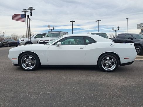Used 2015 Dodge Challenger R/T Plus RWD image 7