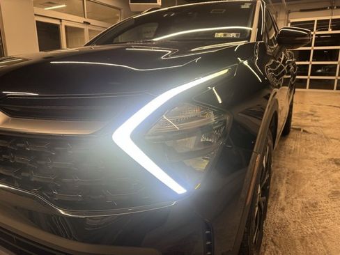 Certified 2023 Kia Sportage X-Line image 9