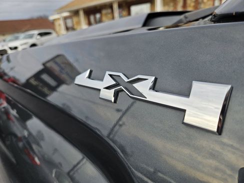 Used 2018 GMC Sierra 1500 SLE w/ SLE Value Package image 28