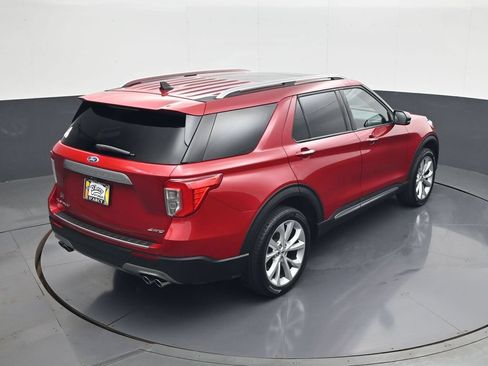 Used 2023 Ford Explorer Platinum w/ Premium Technology Package AWD/4WD image 18