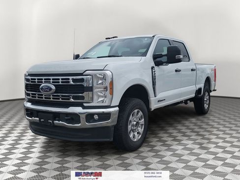 Used 2024 Ford F250 XLT w/ FX4 Off-Road Package image 2