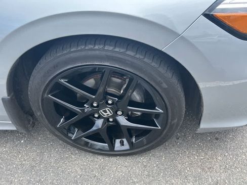 Used 2025 Honda Civic Sport image 4
