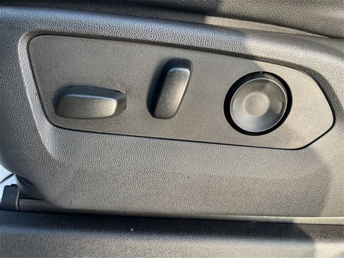 Certified 2023 Chevrolet Silverado 1500 ZR2 w/ Technology Package image 46