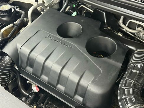 Used 2016 Ford Explorer XLT w/ Equipment Group 202A image 59