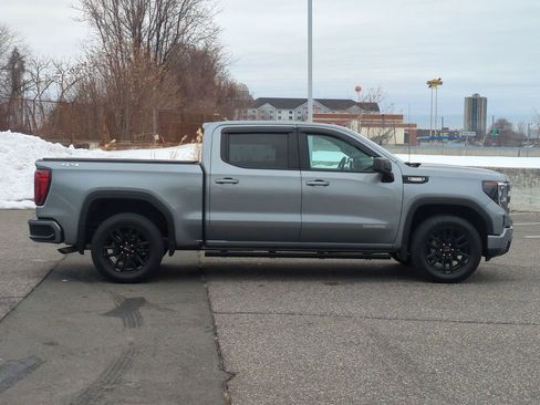 Used 2025 GMC Sierra 1500 Elevation image 2
