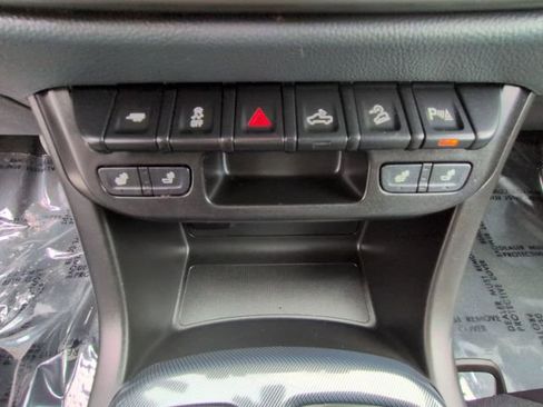 Used 2021 Chevrolet Colorado Z71 image 32