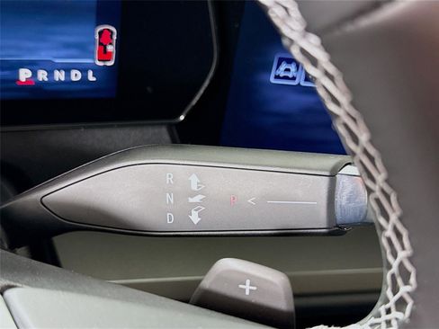 New 2026 Chevrolet Traverse LT image 12