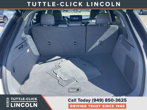 Certified 2022 Lincoln Nautilus Reserve w/ Equipment Group 201A image 27