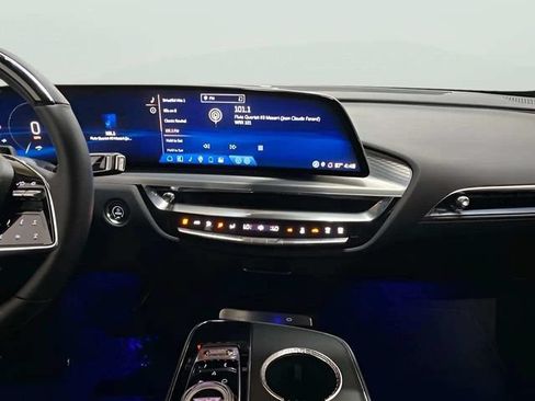 Used 2024 Cadillac Lyriq Luxury RWD image 15