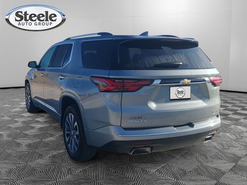 Used 2023 Chevrolet Traverse Premier image 3