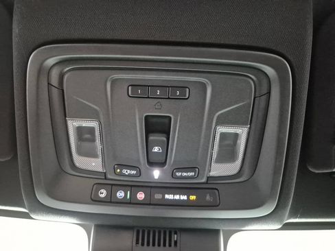 New 2026 Chevrolet Silverado 1500 High Country w/ Technology Package AWD/4WD image 23