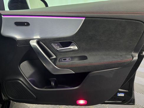 Used 2022 Mercedes-Benz CLA 250 4MATIC image 27