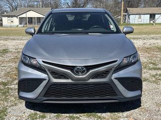 Used 2024 Toyota Camry SE video 2