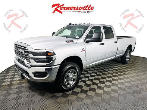 New 2026 RAM 2500 Tradesman w/ Chrome Appearance Group image 3