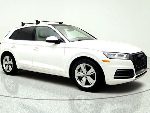Used 2018 Audi Q5 2.0T Premium Plus w/ Premium Plus Package AWD/4WD image 3