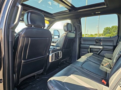 Used 2020 Ford F350 Platinum w/ FX4 Off-Road Package image 12