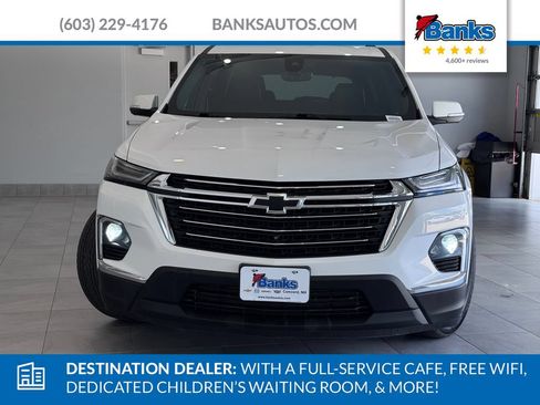 Certified 2023 Chevrolet Traverse LT w/ LT Premium Package AWD/4WD image 3