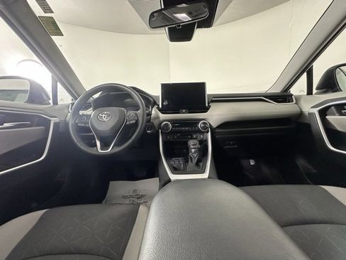 Used 2023 Toyota RAV4 XLE image 18