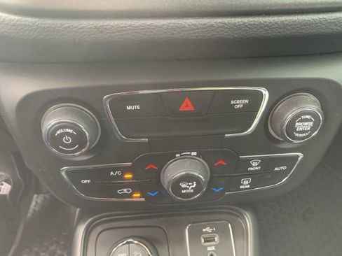 Used 2020 Jeep Compass Trailhawk image 22