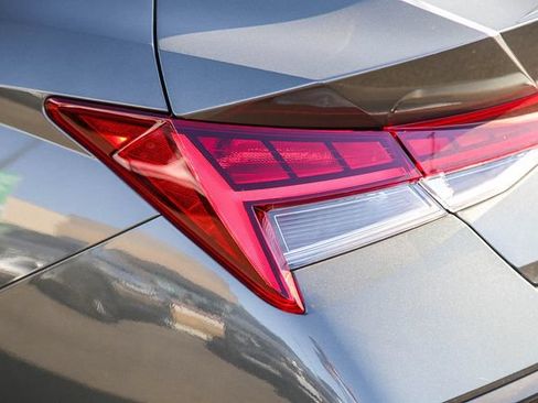New 2026 Hyundai Elantra Limited FWD image 10
