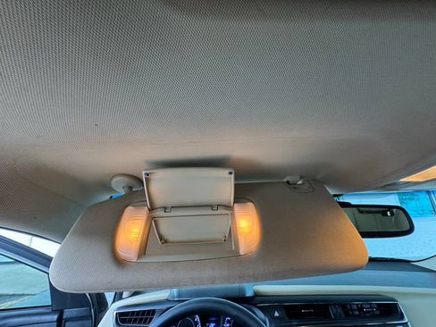 Used 2015 Toyota Avalon XLE Premium FWD image 37