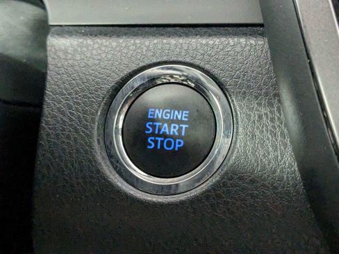 Used 2022 Toyota Camry XSE w/ Driver Assist Package FWD image 26