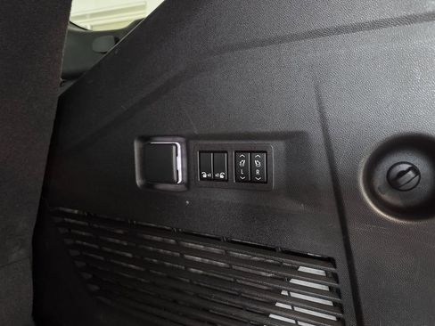 Certified 2023 GMC Yukon Denali Ultimate image 8