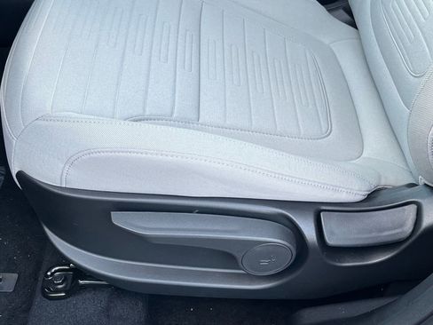 New 2026 Hyundai Santa Cruz SE FWD image 13